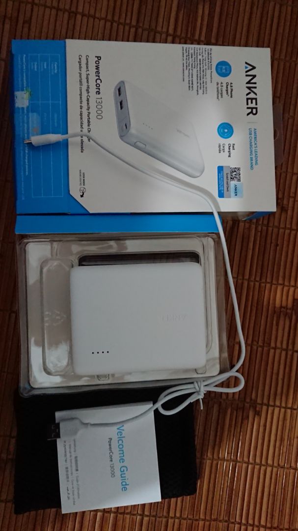 Sạc dự phòng mình mua hôm 02/11 ,giá 480k. sản phẩm cung cấp bởi tiki thì mình khá an tâm nguồn gốc và bảo hành rồi nè. Hàng chính hãng anker sảm xuất t8/2019, mua về sạc 3,5h là đầy 4 vạch. mà cổng vào là micro nên hơi bất tiện cho mình vì mình toàn dùng type c. săn dc sale nên thích nhưng giờ ít thích hơn, không biết làm gì với nó vì đã có sạc dự phòng r.