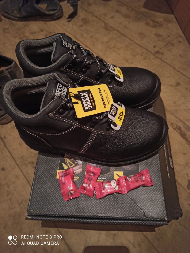 Đã nhận được hàng. Rất ưng ý và vừa vặn size chân mình đặt hàng. Thanks you shop và TiKi. Mình sẽ giới thiệu người thân bạn bè vào đặt hàng. ???