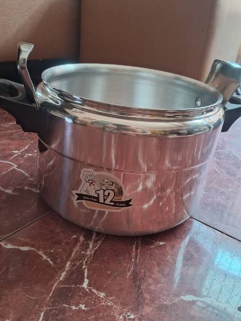 Hầm 2 lần là nhừ, sài cũng ok mak giao cho mình cái bị lỗi, bên trong nồi bị móp 1 lỗ dao tiện