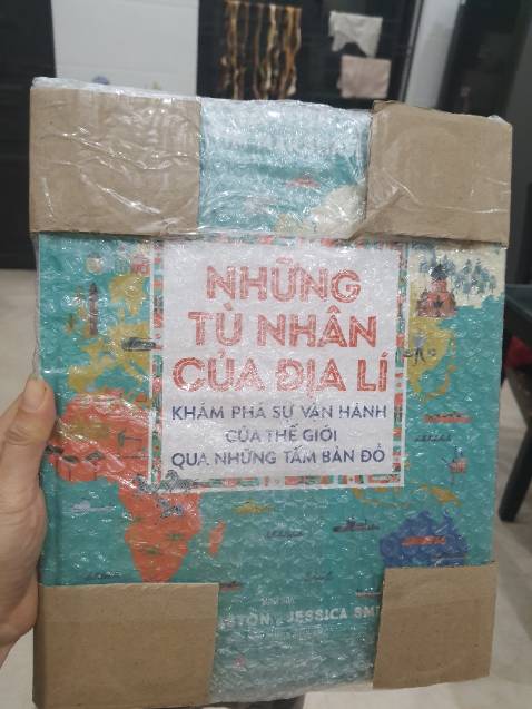 Sách hay, đẹp, nội dung hấp dẫn, phù hợp cả ng lớn và trẻ em. Shop bọc sách rất cẩn thận. Tiki ship nhanh (2.5 ngày).