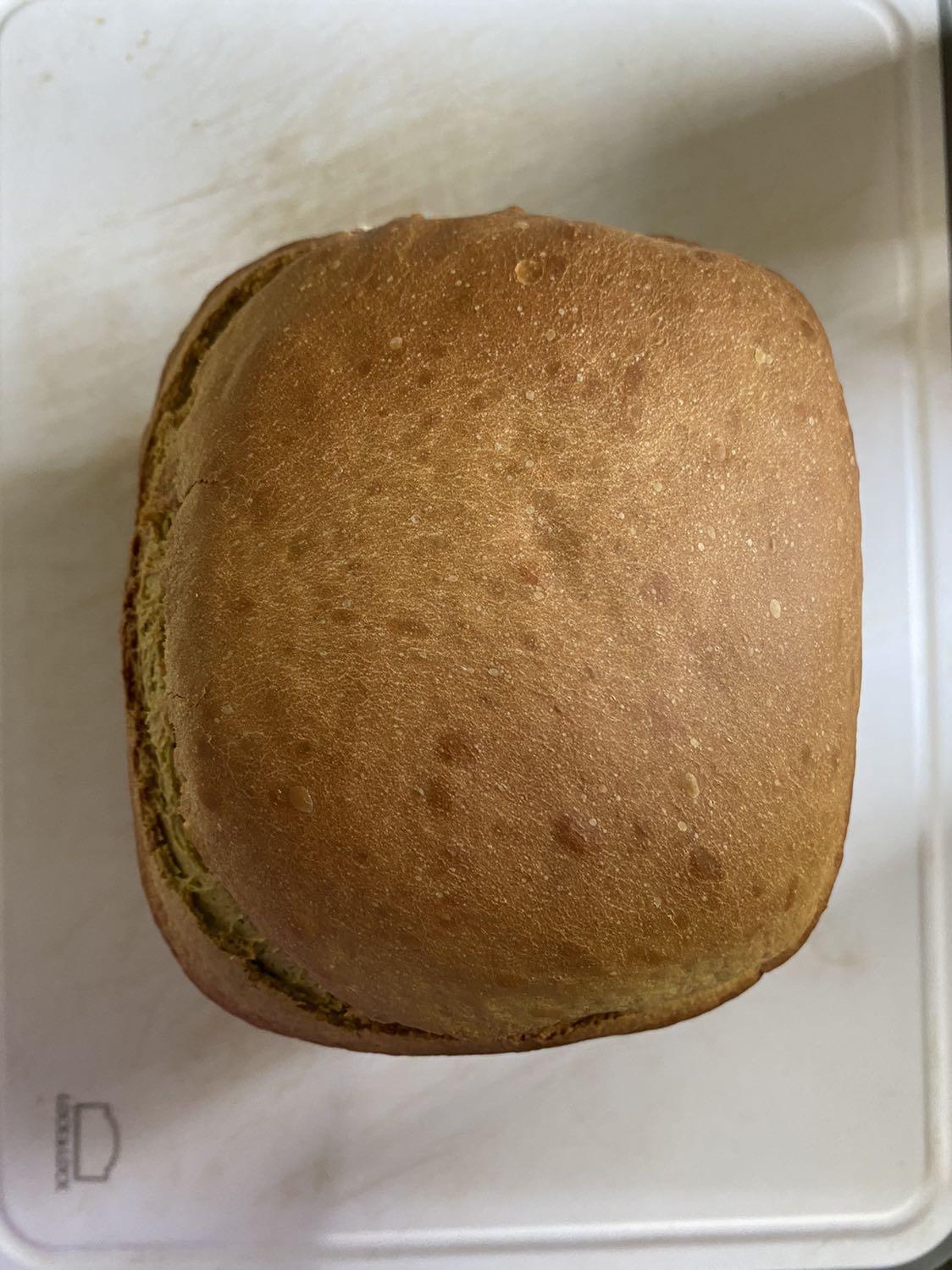 Máy nhỏ gọn, siêu xinh, làm bánh thì rất ngon,mỗi lần làm xong thi căn bếp thơm nức mũi, tiki giao hàng đúng hẹn, giis hàng rất cẩn thận, nên mua nha