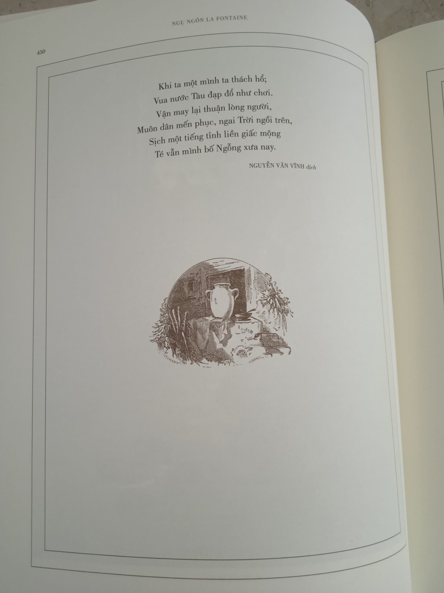 Sách đẹp, nhưng chữ nhỏ quá, không tương thích, khoảng trống nhiều. Nếu có kèm thêm bản dịch văn xuôi thì hay hơn, cho trẻ em có thể đọc và tập kể chuyện được, vì dù sao thơ cũng cô đọng, hàm súc quá, khó lĩnh hội với trẻ em. Nói chung giá trị chưa xứng với giá tiền.