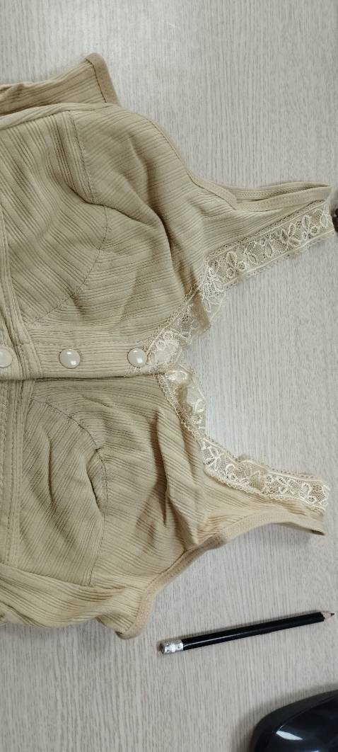 Kiểu dáng đẹp, chất liệu có giãn