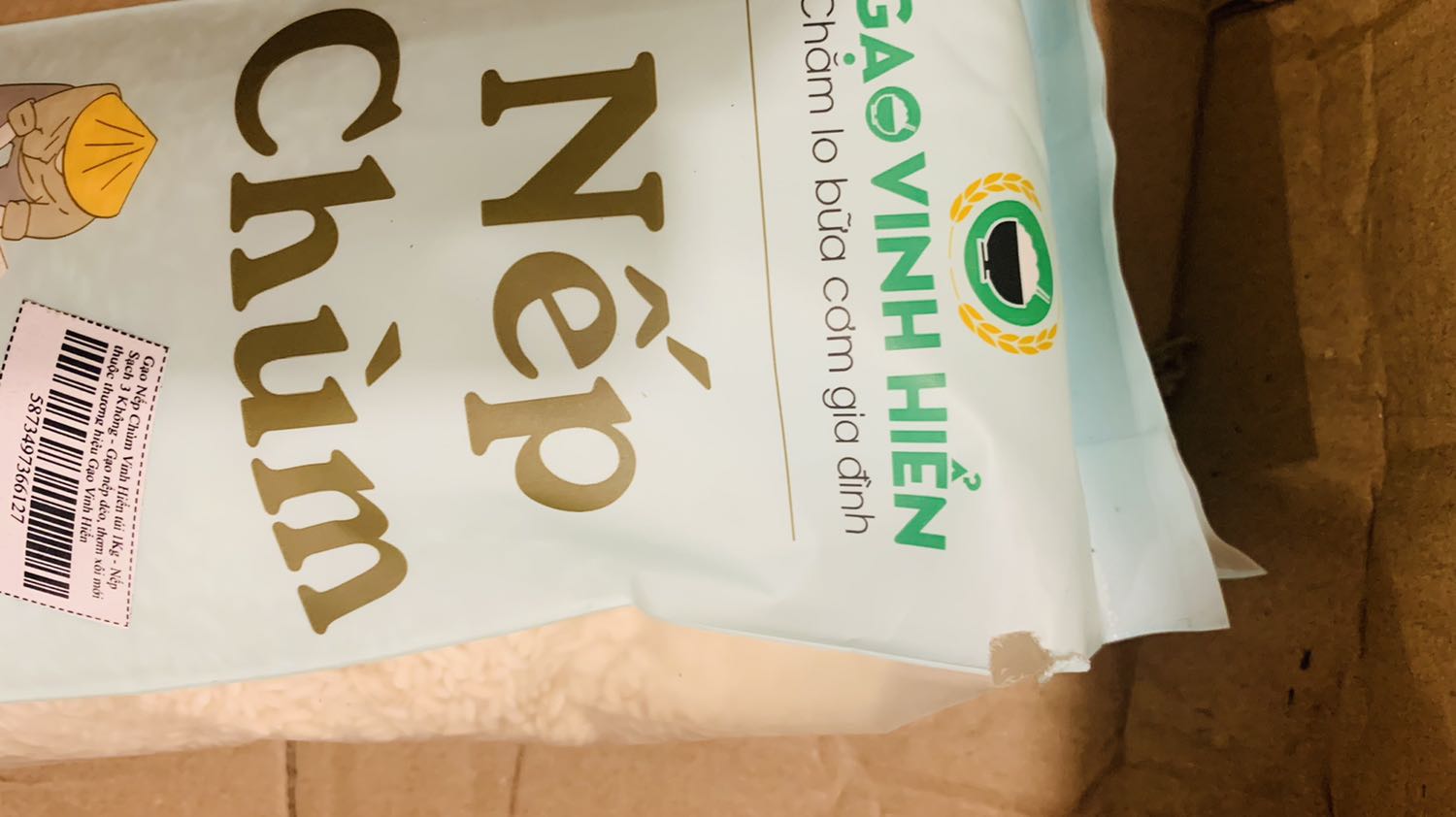 Gói hàng bị chuột cắn,gạo đỗ hết ra ngoài,3 bịch cắn hết 2. Mua cho em bé ăn mà như vầy.