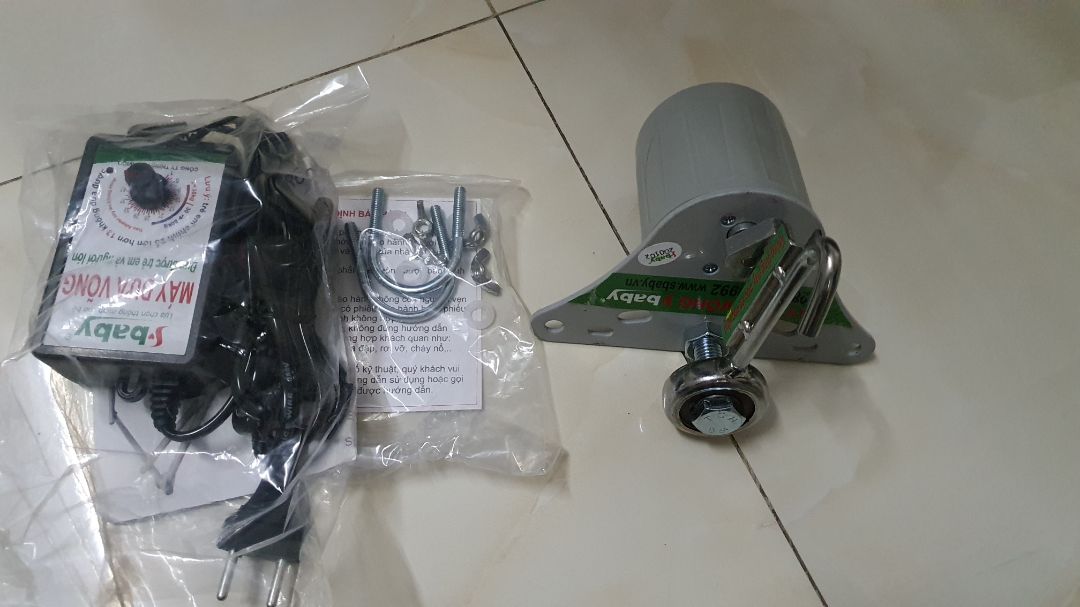 Motor rất yếu không thể đưa được người lớn 68kg (quảng cáo 80kg), dùng để đưa võng cho bé ngủ nhưng khi bật máy là bé thức luôn vì tiếng ồn quá lớn. Hàng không như quảng cáo Tiki nên xem lại sản phẩm này. Tồi đề nghị trả hàng.