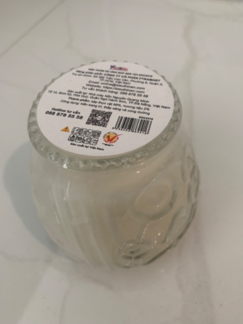 Tuyệt vời. Cháy hơn 72h. Lửa nến ổn định. Đặt nến trước gương trong đêm thật lung linh, nhẹ nhàng, ấm áp. Cảm ơn Shop.