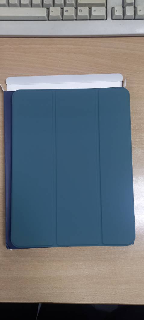 Hộp nhìn xịn sò, tem mác đầy đủ.