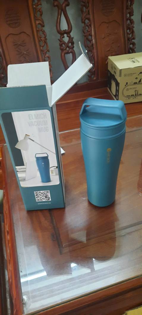 Máy xay nhuyễn mịn ko cần ray , rất tiện và tiết kiệm tgian ,mình rất hài lỏng ,  cốc giữ nhiệt tặng kèm rất xịn sò .