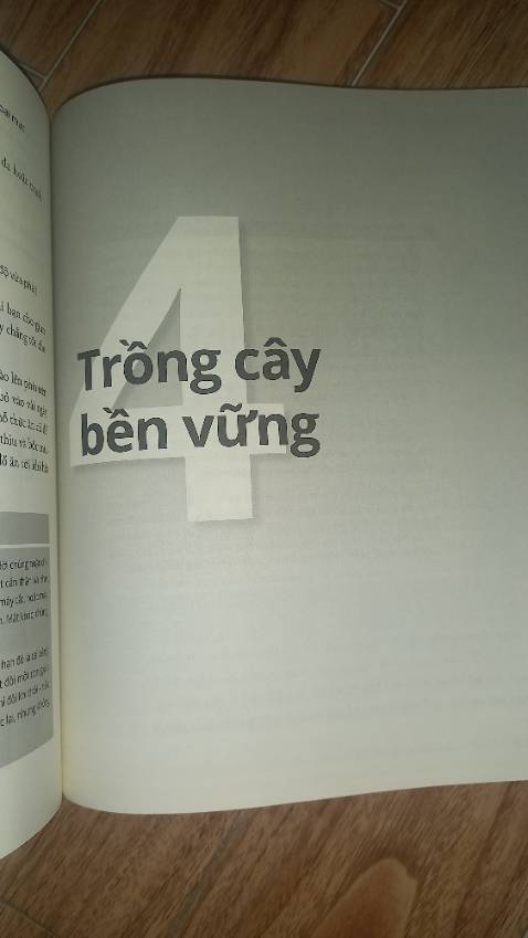 Sách in đẹp, nội dung đầy đủ, bìa sách hơi xước một xíu.... nói chung đáng đồng tiền