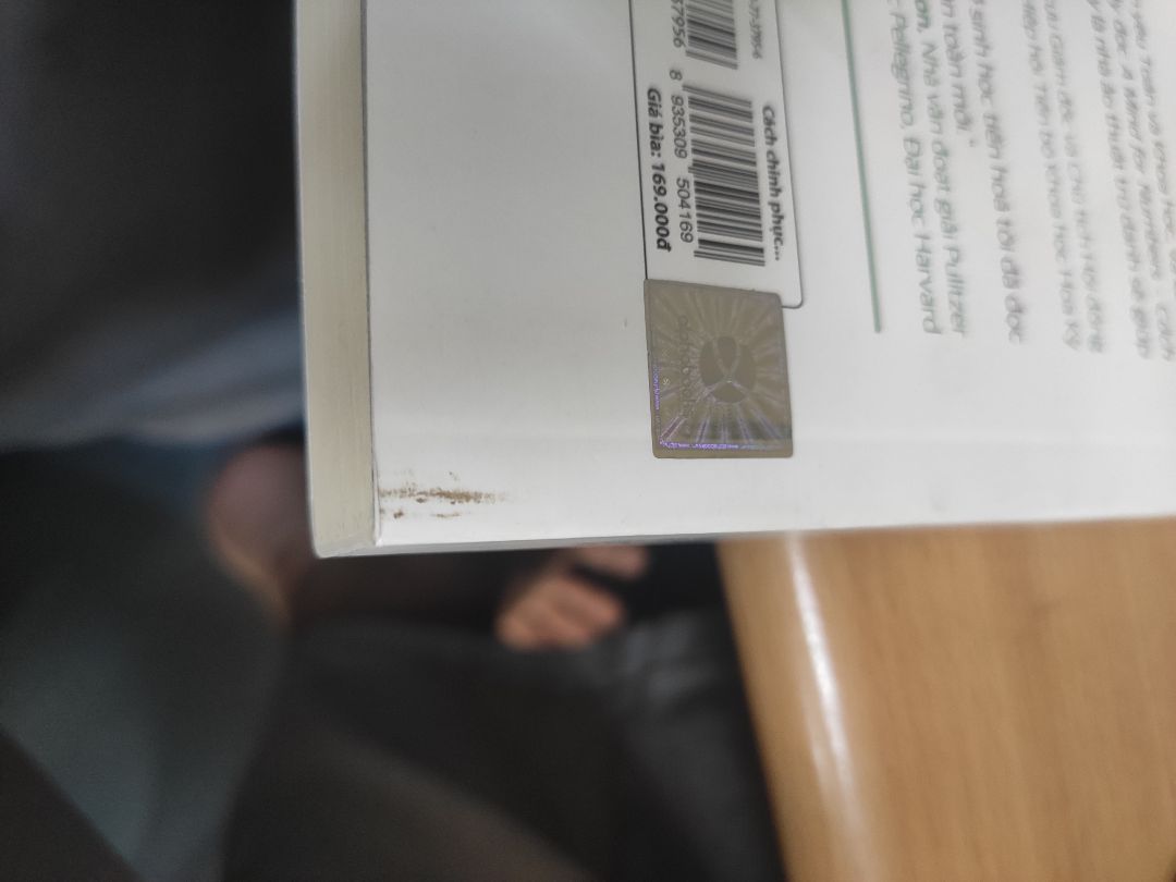 mép quăn, gáy bẩn, như hàng tồn