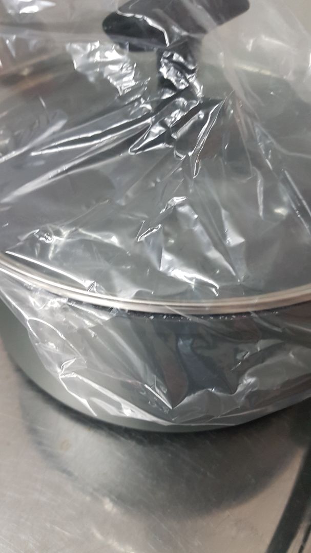 kiểu dáng đẹp như quảng cáo. tay cầm dễ sử dụng. shop gói cẩn thận. mình rất thích mua hàng trên tiki