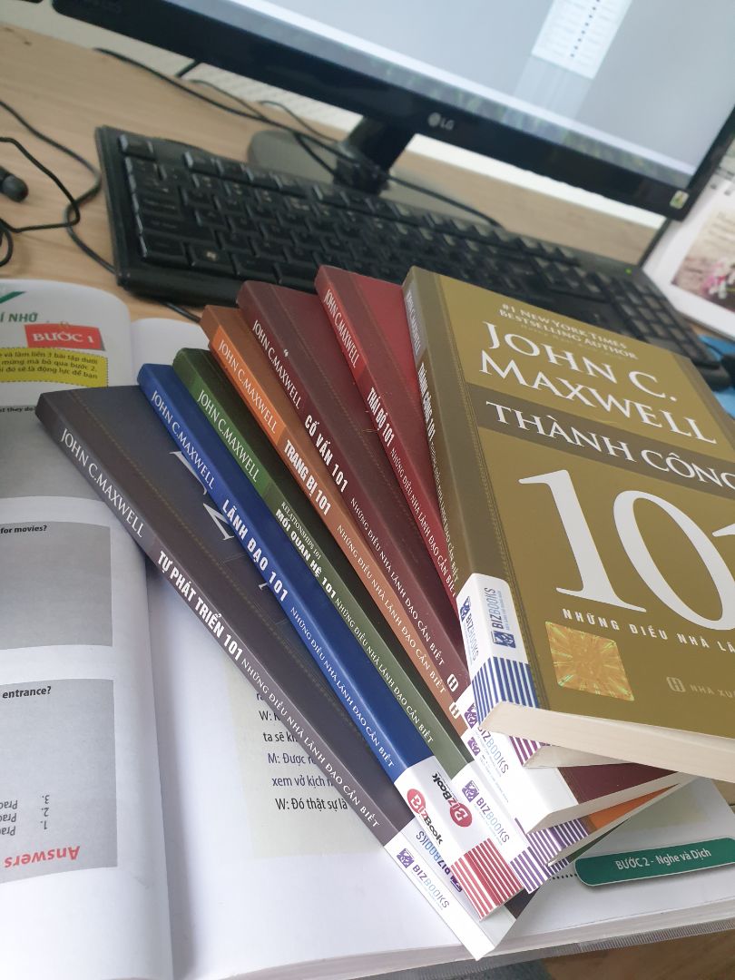 sách hay đág đồng tiền bát gạo. ai cũng nên đọc. rất phấn khích khi mua bộ sách