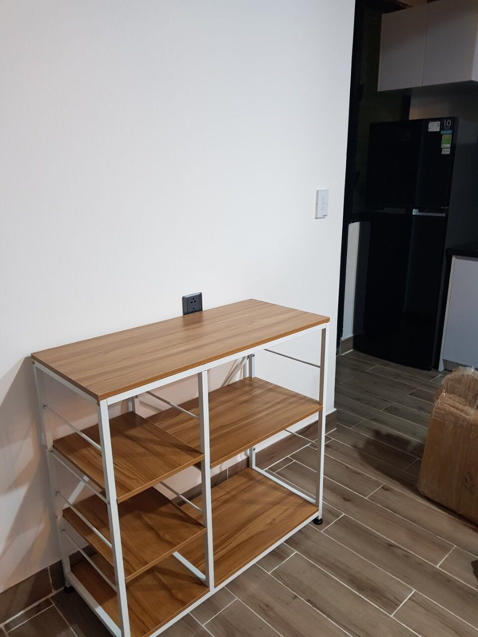 Kệ đẹp, ok lắm ạ,  kệ chắc chắn để dc nhiều đồ lắm nhé mn
đóng gói cẩn thận, giao hàng nhanh,  sẽ ủng hộ shop tiếp nhé.