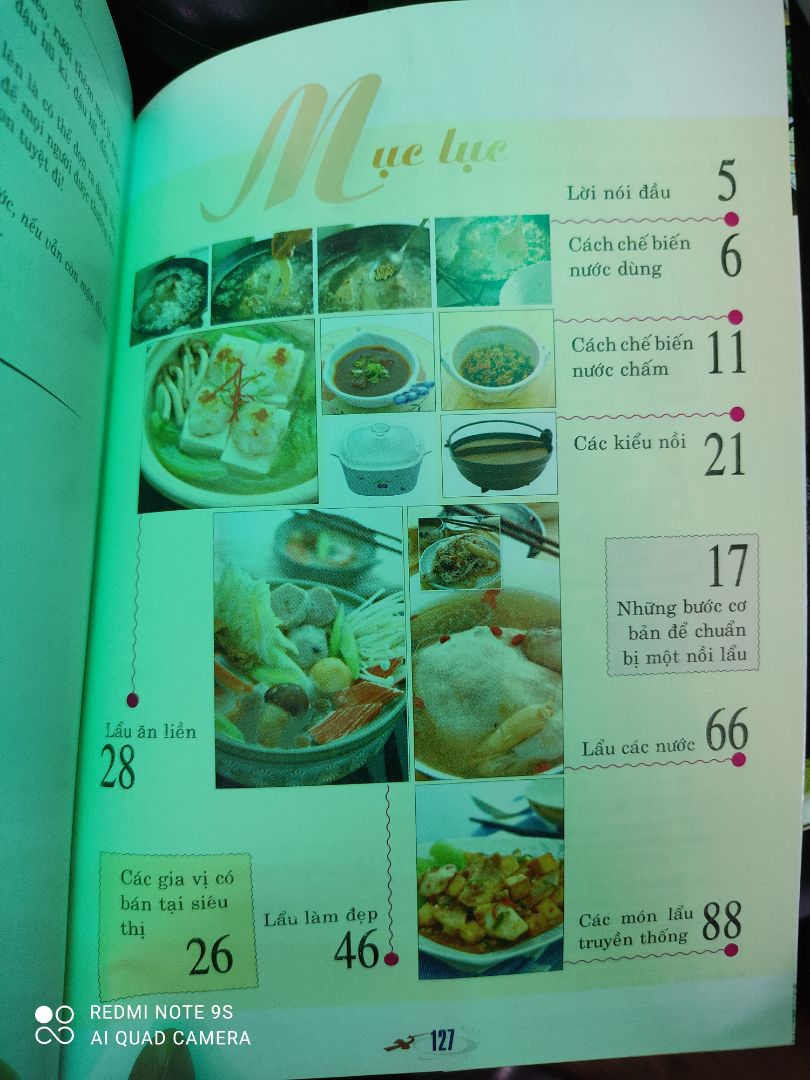 sách hướng dẫn hơi sơ sài, bạn nào biết nấu nướng 1 tý xem sẽ hay hơn là người ít nấu nướng. cho 4* vì đa dạng các món ăn, xem tham khảo cho mấy hôm tiệc tùng khá ok