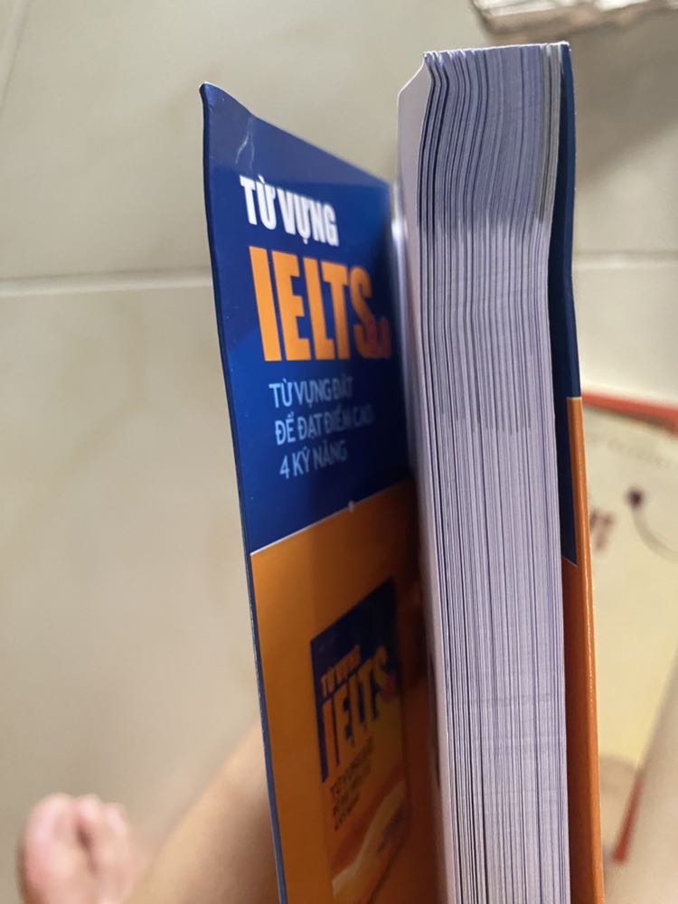 vì háo hức và tin tưởng tiki nên không có video unbox nhưng mà thất vọng quá tr sách giống như đã sử dụng rồi í :((( thất vọng quá huhu k có seal j hết df tùm lum:(((((