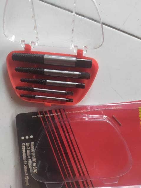 Đăng bán thì king tony,giao thì là loại ko nhãn hiệu,ko thông báo cho khách hàng,gia công thô,ko dc tinh sảo,