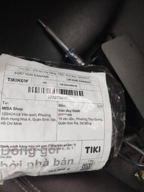 hàng giả mạo ko giống hình trên máy.