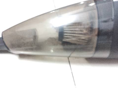 Mua xài cho oto, nhưng xài hút sàn gỗ, ghế sofa, giá sách quá tốt. Máy mạnh, hút sạch, vệ sinh dễ dàng. Có điều ko rõ các lá cản bụi bằng nhựa hay ko, nên ko rửa nước mà chỉ dùng bàn chải vệ sinh. Hi vọng sài bền bỉ! Shop giao hàng chỉn chu, hàng chính hãng.