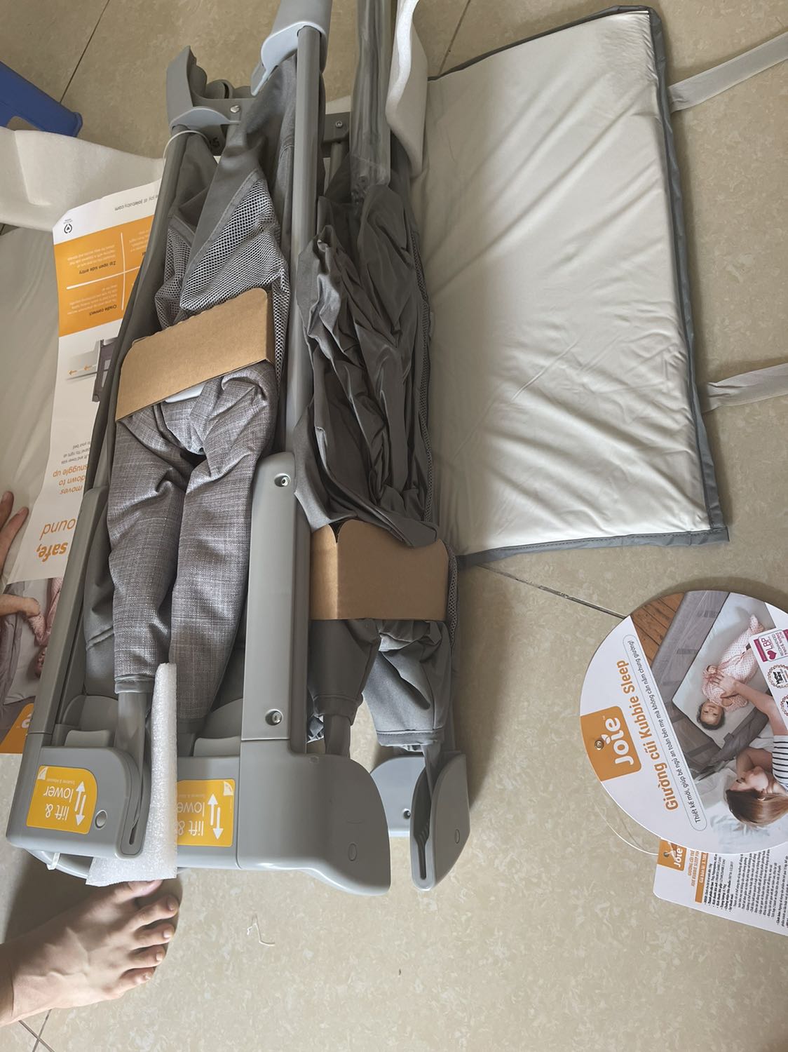 Hàng giao nhanh cực kỳ, đóng gói cẩn thận, hàng thùng nguyên seal hãng nên yên tâm. Chất lượng thì tuyệt vời