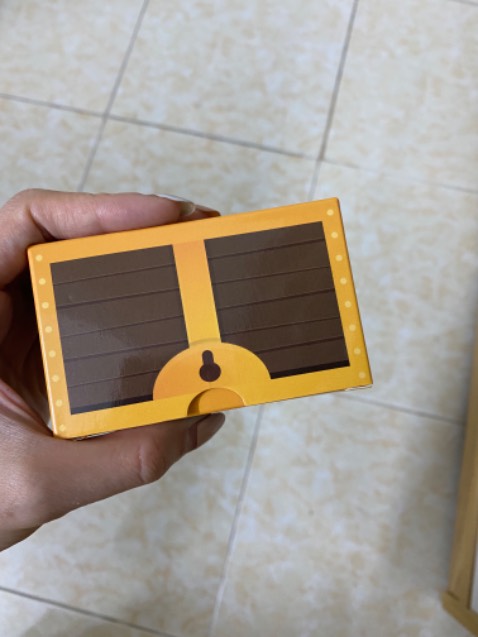 Sản phẩm ý nghĩa. Mỗi ngày mọi người có thể rút 1 tờ để nhận được thông điệp tích cực