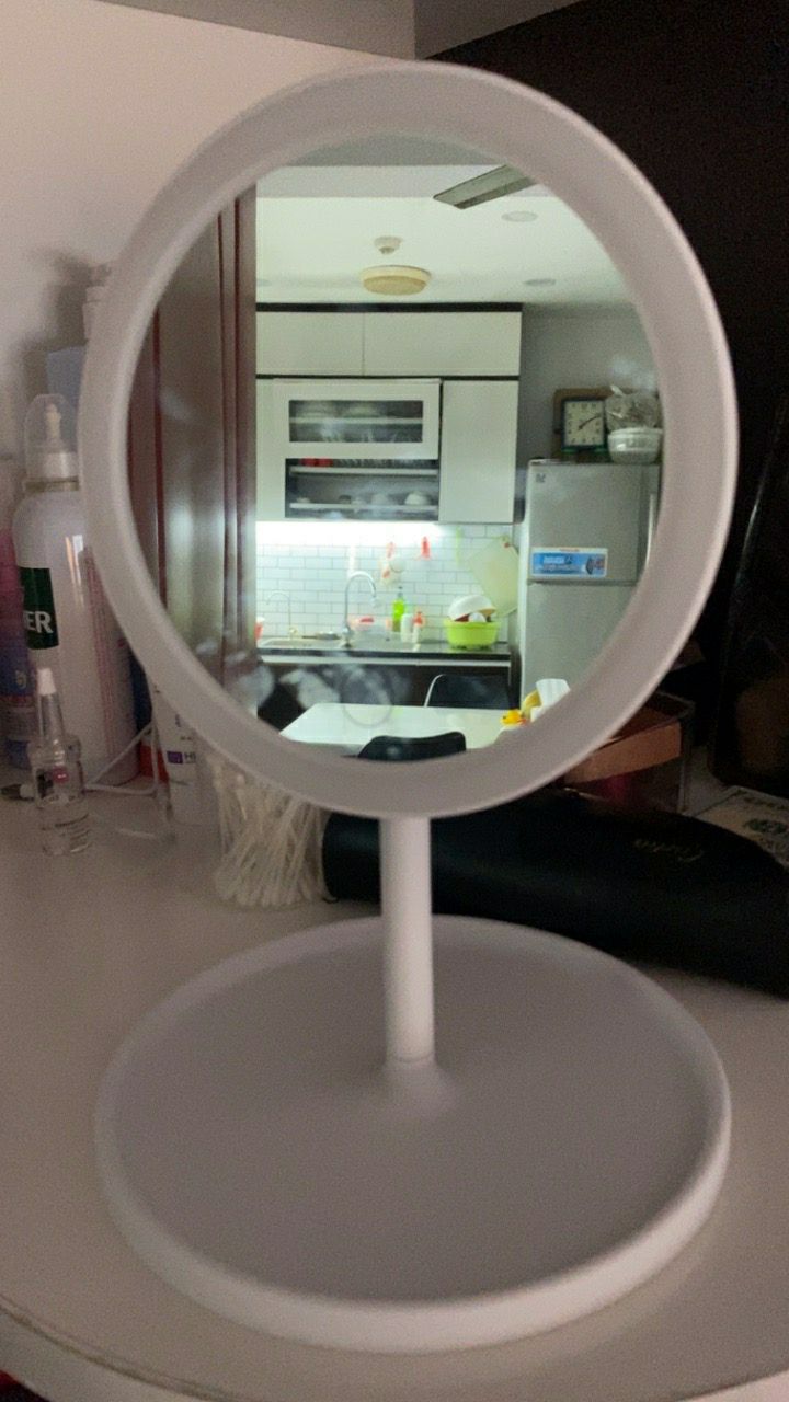 xinh lắm ý. shop rata nhiệt tình tư vấn luôn. mk đặt màu hồng nhưng muốn đổi thanh màu trắng nên shop chiều mk luôn. rất ưng ý. 5 sao shop nhé