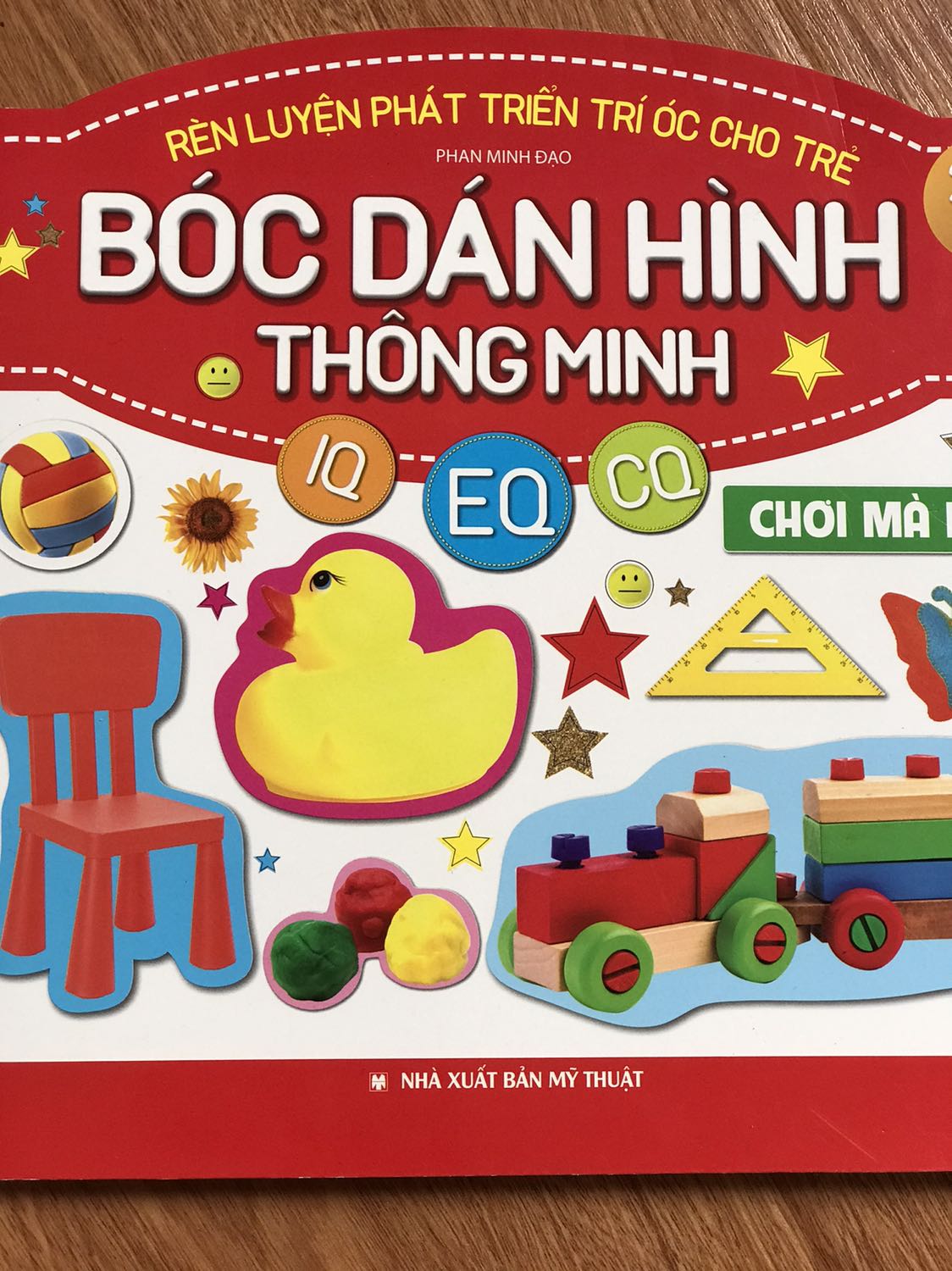 Sách mới nguyên, nội dung rất dễ thương, thích hợp cho các bé từ 3 tuổi trở lên. Hôm đặt sách còn vào đúng dịp sale 11k nói chung rất rẻ nên mua vài cuốn khác nội dung luôn.
Tiki sáng đặt chiều giao, sách nguyên vẹn ko móp méo gì nha.