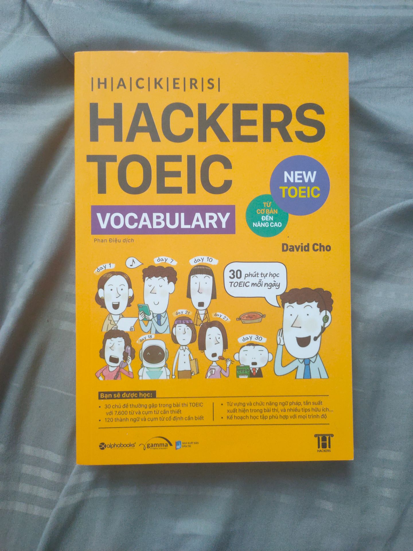 Giao hàng nhanh. Bao bọc sách rất cẩn thận. Sách đẹp và mới. Từ nay chăm học hơn. Mình sẽ học thử sách xem sách có hiệu quả thật sự không? Nếu thật sự tốt mình sẽ review nha!!!!
