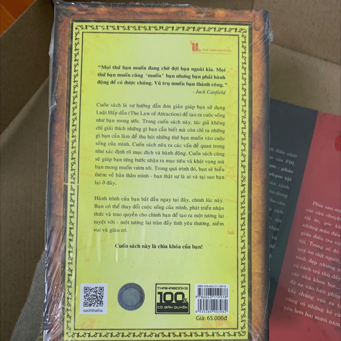 Đóng gói kỹ lắm luôn mình sách về tới tay vẫn còn nguyên vẹn không hề bị méo miếng nào🤣 hàng giao cũng cực kỳ nhanh❤️ Bởi vậy mua sách mình nghĩ đến Tiki đầu tiên, giao nhanh, shipper lịch sự, hàng hoá ít bị méo mó hoặc hầu như là không, giá cũng rẻ nữa💕💕💕 Cảm ơn Tiki rất nhiều.