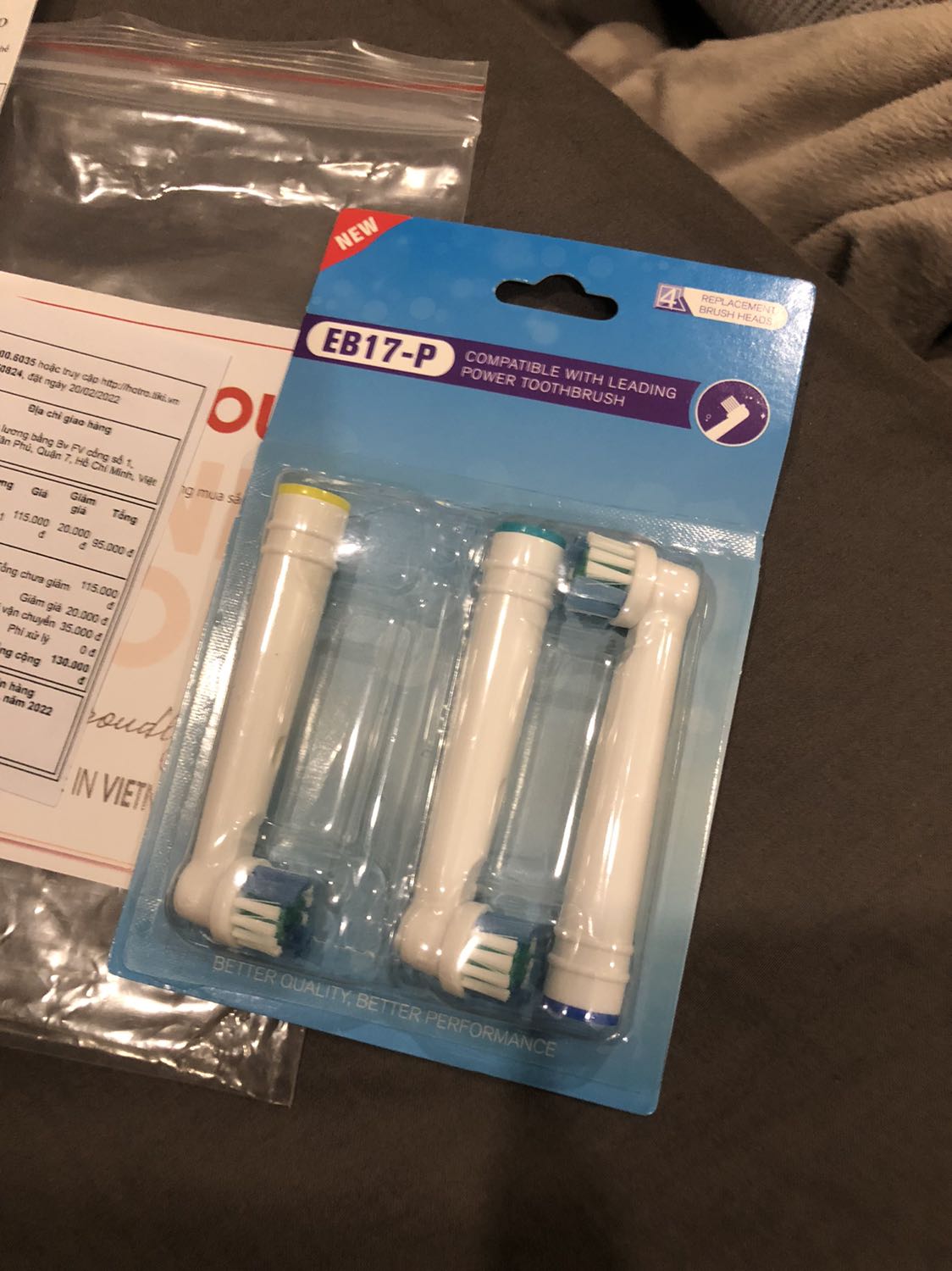 Sản phẩm được đóng gói rất chỉnh chu, shop có hướng dẫn cách chọn đầu bàn chảy cho phù hợp nhu cầu, có thêm quà tặng là cây bút, cảm ơn shop