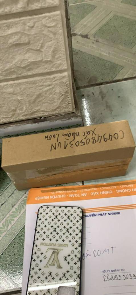 Hàng giao nhanh, đầy đủ khá chắc chắn đóng gói chắc chắn