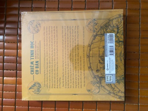 Nội dung sách dễ hiểu, chi tiết với người mới bắt đầu tìm hiểu về cung hoàng đạo. Tiki giao hàng nhanh, đóng gói cẩn thận, mình ở Hà Nội 7h30 sáng đặt mà 15h15 cùng ngày đã nhận được rồi.