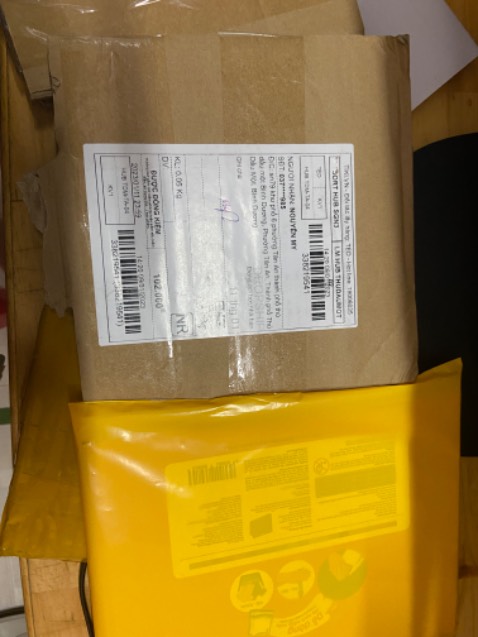 Hàng rất oke. Đóng gói cẩn thận dù là trễ 1 chut