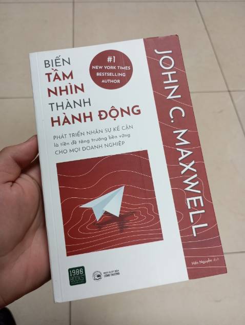 Đóng gói cẩn thận, giá cả phù hợp, sách nhìn bề ngoài không được mới cho lắm.