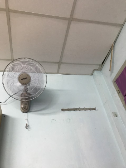 Tiện lợi, mát, dễ lắp ráp. 
Có thư cảm ơn rất tinh tế nè. 
10 điểm 10 điểm Tiện lợi, mát, dễ lắp ráp. 
Có thư cảm ơn rất tinh tế nè. 
10 điểm 10 điểm