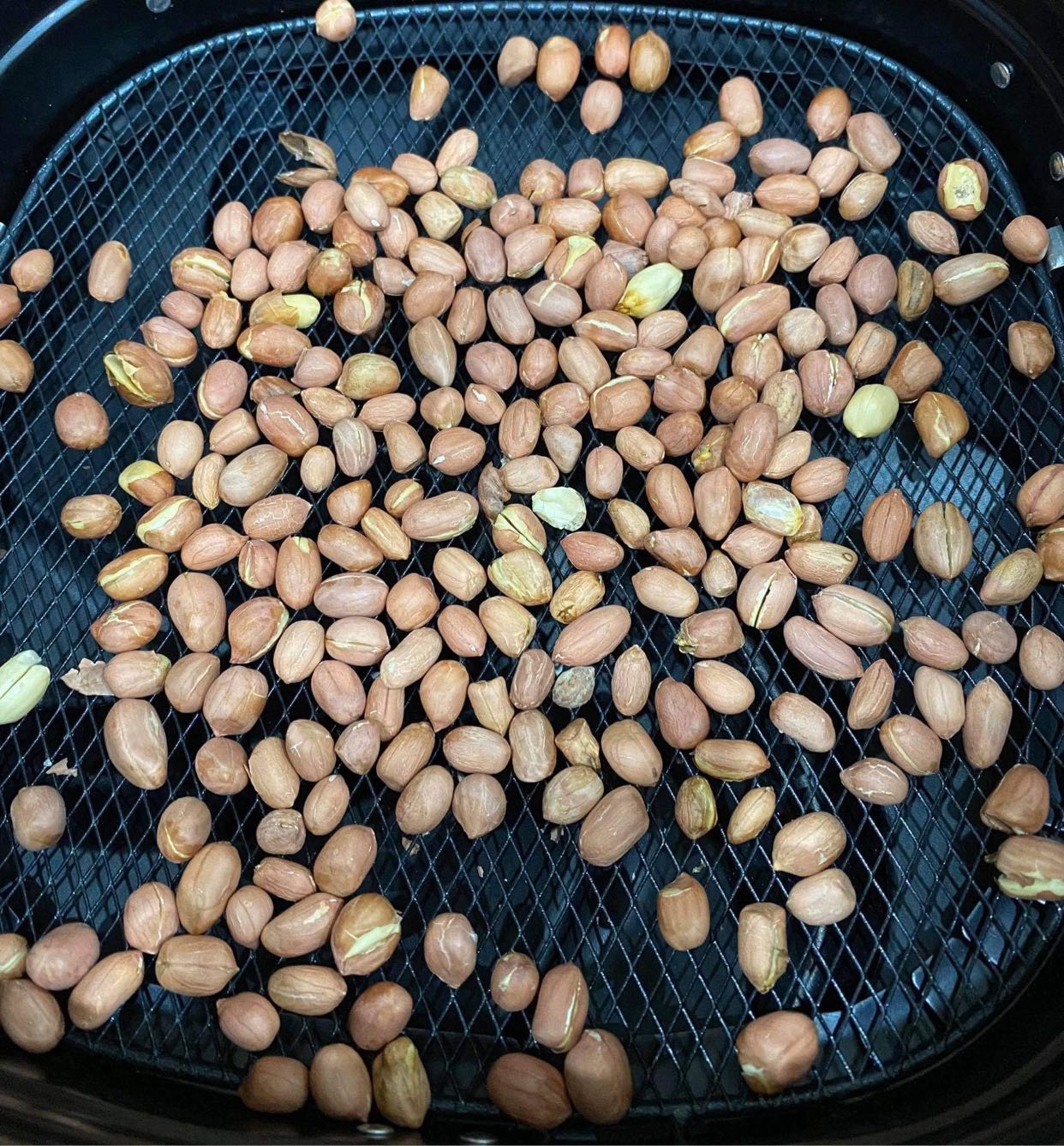 Tiki giao hàng đúng hẹn . Đóng gói kỹ . Mới *** thử nồi thì thấy ổn . Còn độ bền thì chưa biết thế nào !!