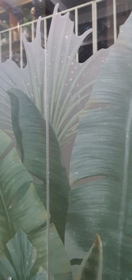 hình minh họa nguyên miếng mà thực tế chia làm 3 phần, dán canh mép cực mà vẫn không khớp