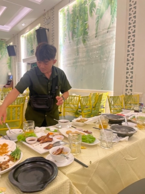 Shop tư vấn nhiệt tình,mua cái h180 một bên sử dụng máy tính bàn,bên này sử dụng máy tính bảng vi vậy phải tư vấn trước khi mua.