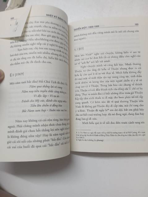 Một cuốn nhật ký đơn giản để giúp ta hiểu được suy nghĩ của những người xã thân vì đất nước .