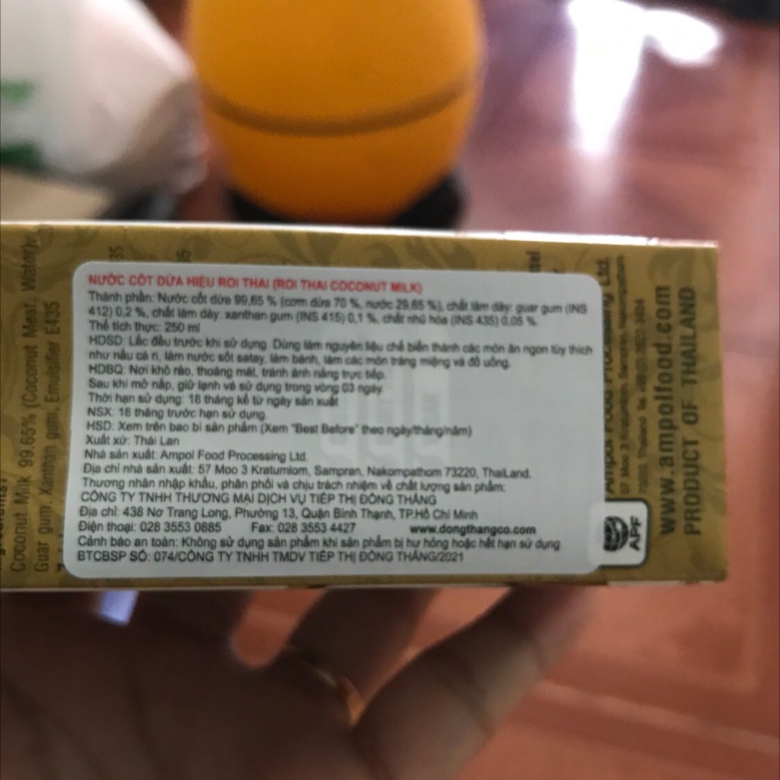 Nước dừa béo, thơm. Mình mua về nấu cà ri gà ngon cực nha