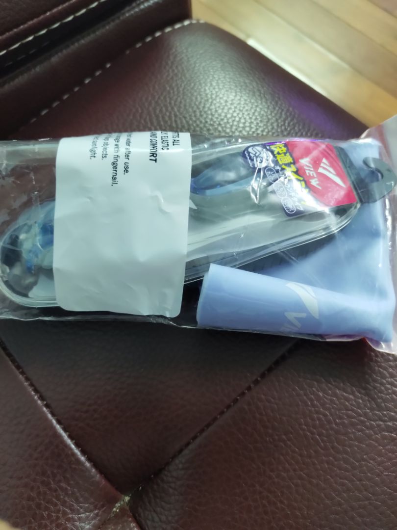 Đã nhận được hàng nhưng chưa có điều kiện để dùng vì bể bơi vẫn đang đóng cửa do dịch.