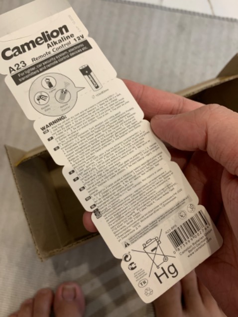 Giao sai sản phẩm, Mình đặt là pin GP Super 12V 23A shop giao pin Camelion, nhắn hỏi không thấy trả lời khách hàng