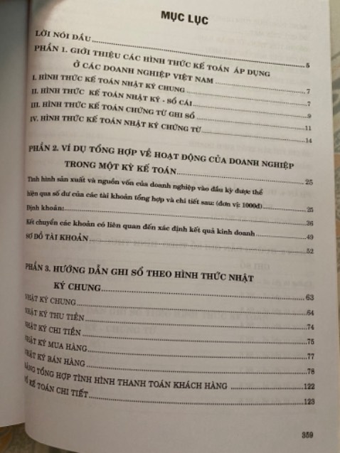 Giao hàng nhanh, đóng gói chắc chắn. Sách khá hay và chi tiết