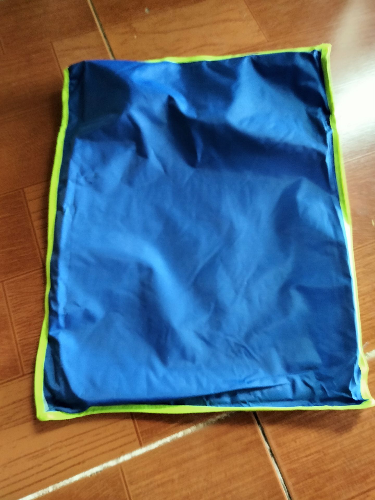 sản phẩm này của shop bạn rất đẹp mình rất thích mỗi tội là vải áo mưa hơi mỏng giao hàng nhanh chóng