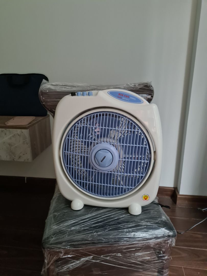 Quạt chất lượng , phù hợp với giá thành sản phẩm Quạt chất lượng , phù hợp với giá thành sản phẩm