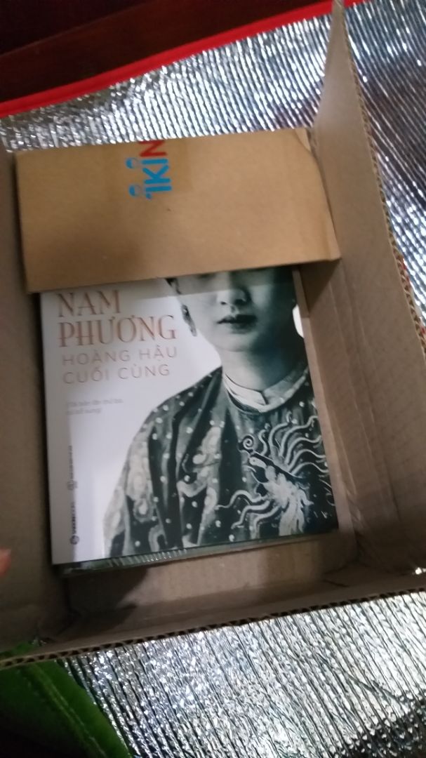 sách đẹp, mới, ổn nhưng cho hai sao vì gói hàng ko đàng hoàng, lần nào cũng vậy, chỉ bỏ sách trong hộp rồi giao, lỡ vận chuyển bị móp hay méo thì sao, may là ko bị sao. Tiki trading làm ăn chán quá