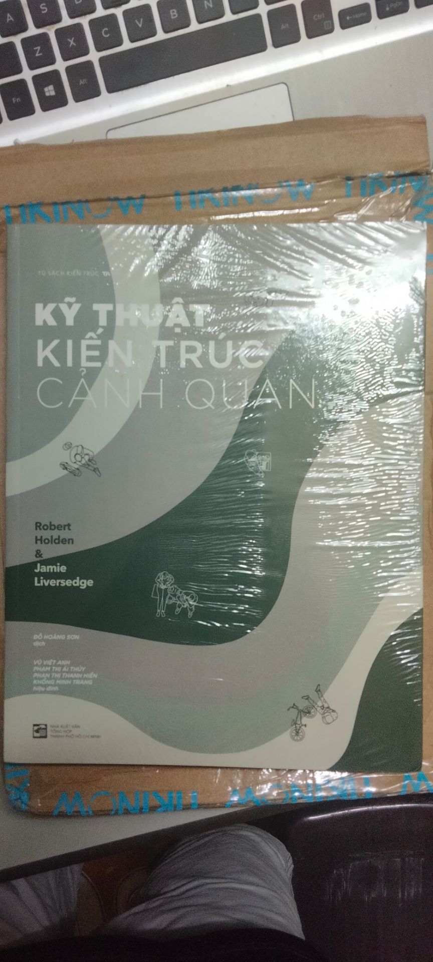 Thông tin sách thật sự rất tốt nếu như không nói quá. Sách được bao bọc lại và nội dung nhìn rất dễ hiểu, chi tiết về vật liệu rất hữu ích ngoài ra còn có cả đường link tham khảo nữa 😋🥰