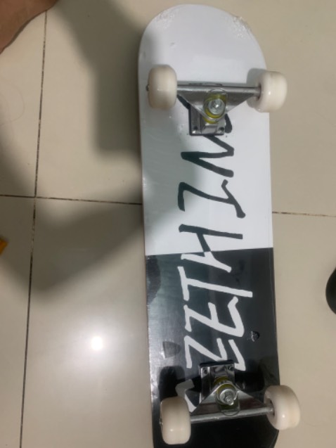 Giao hàng sai màu, giao loại rẻ tiền hơn. Làm ăn ko uy tín treo đầu dê bán thịt ***