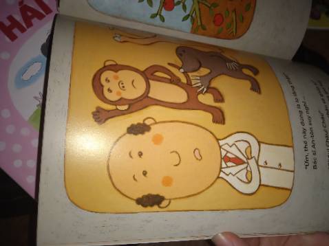 Mua mấy lần bên sop thấy sách khá ưng mua về con thích và hợp tác lắm