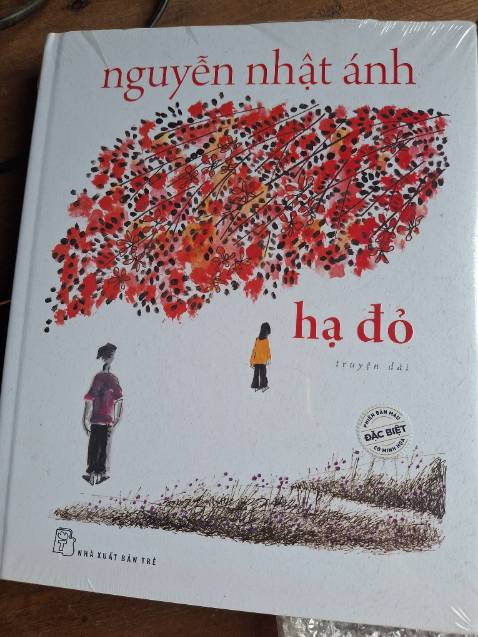 Tác phẩm gần gũi với cuộc sống đời thường, mua cuốn này đúng mùa hạ. Thật trùng hợp!