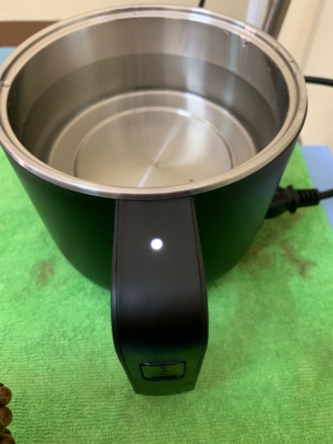 Giao hàng nhanh, sản phẩm chất lượng, nấu nhanh hơn bình siêu tốc nha các bác. Rất hài lòng và ưng ý. Khay luộc trứng ưng ý nha. Tks clock and clock và nhà phân phối.